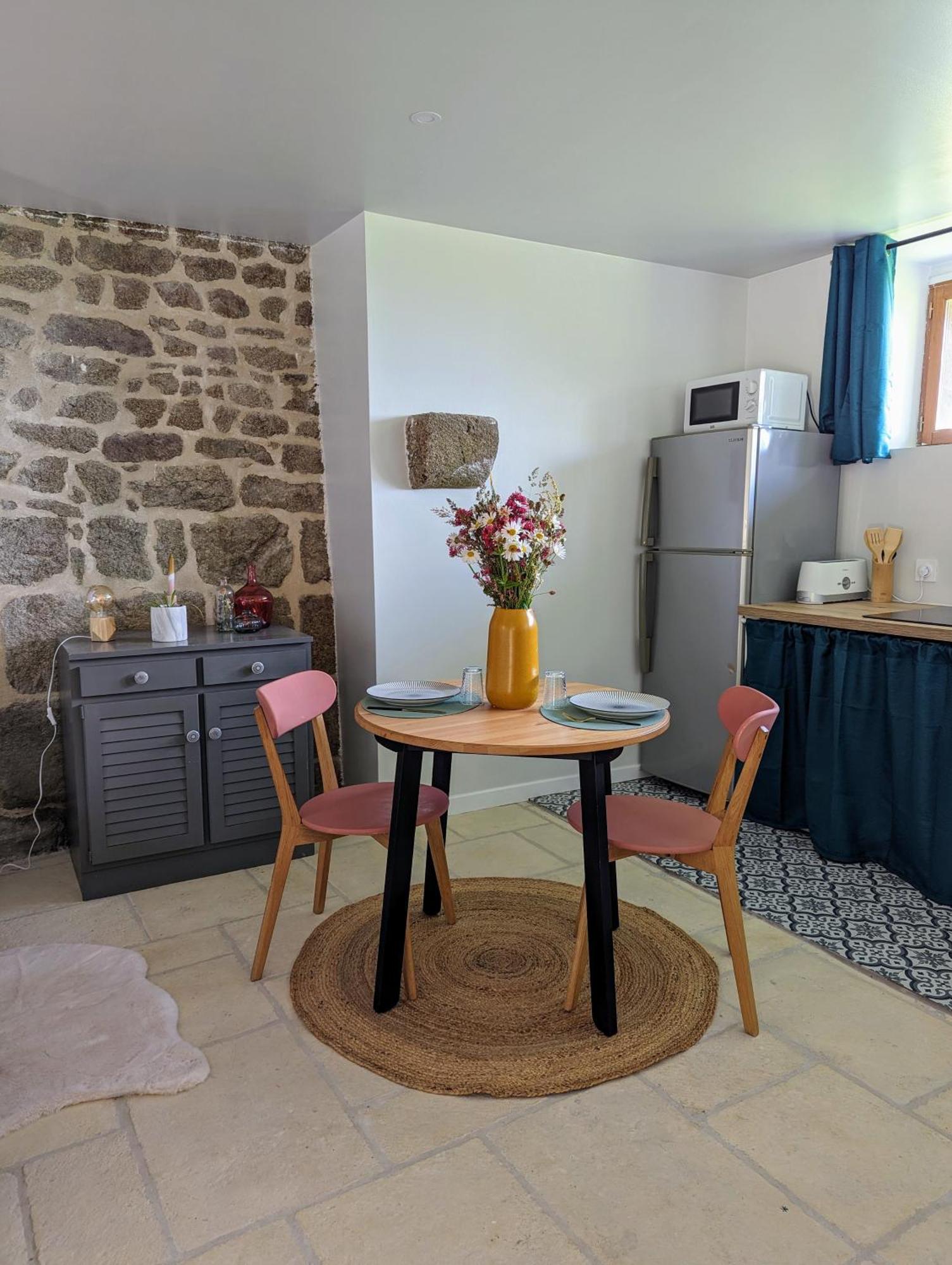 Lassay-les-Chateaux Joli Studio A La Campagne מראה חיצוני תמונה